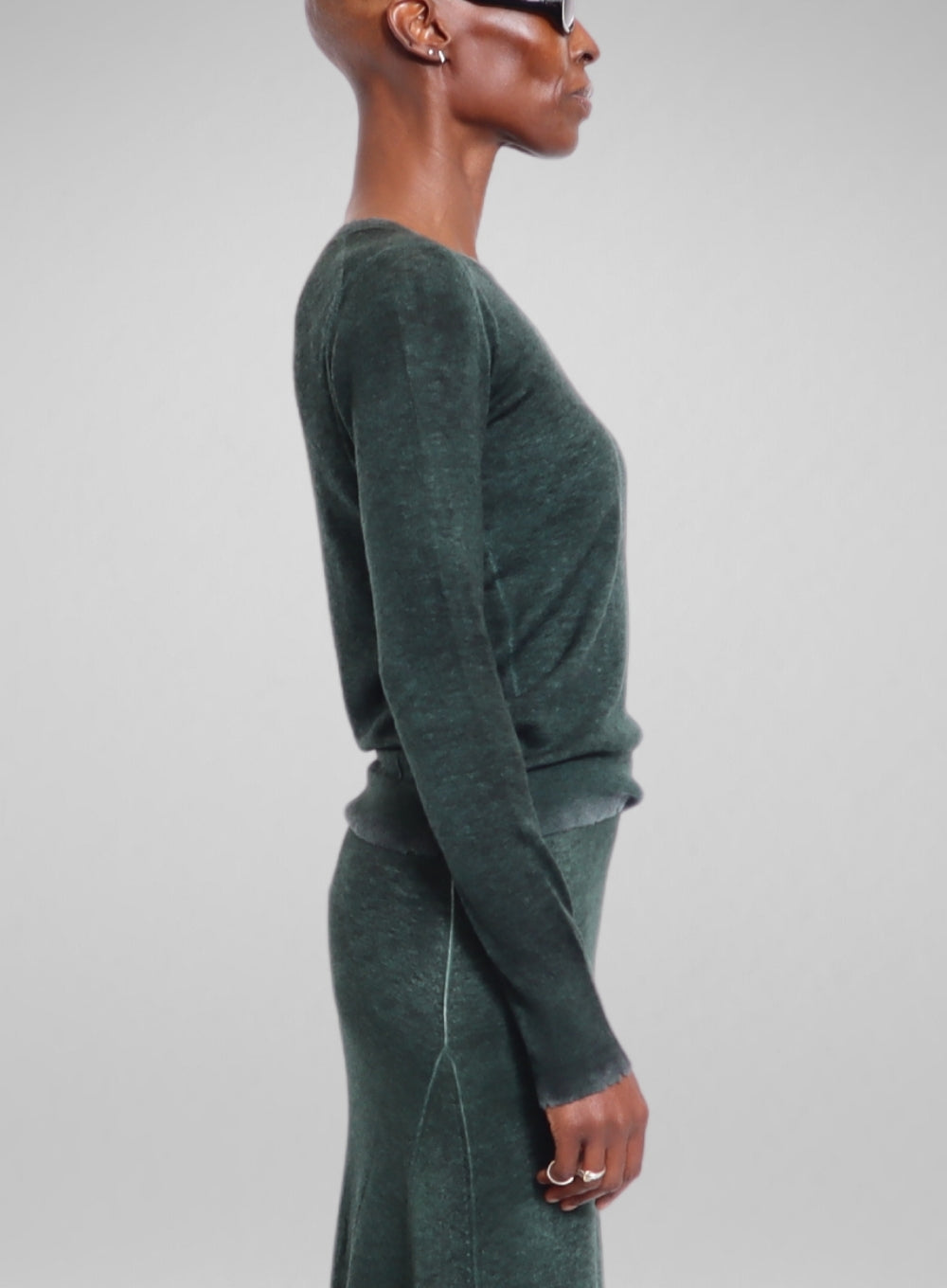 AVANT TOI | Ultralight Distressed Cashmere Wool V-Neck