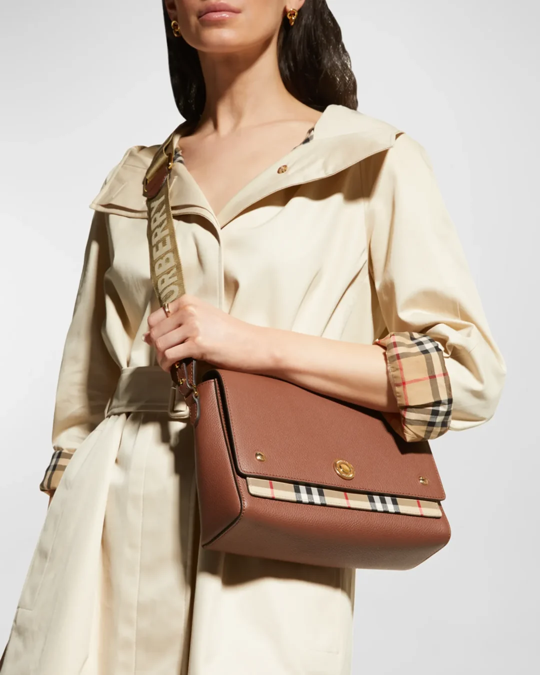 15 Best Burberry Bags For A Classic & Elegant Look