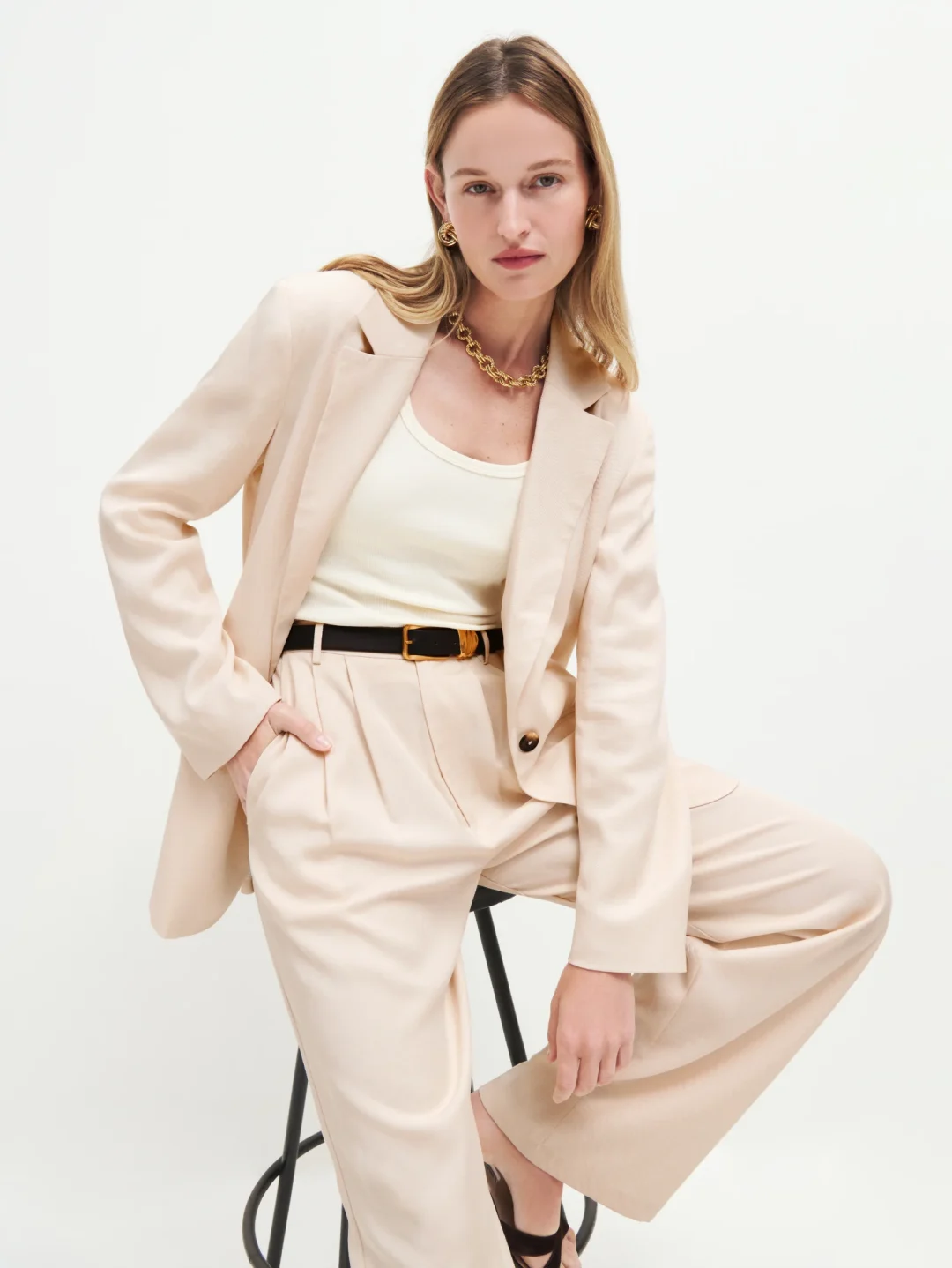 Beige oversized blazer