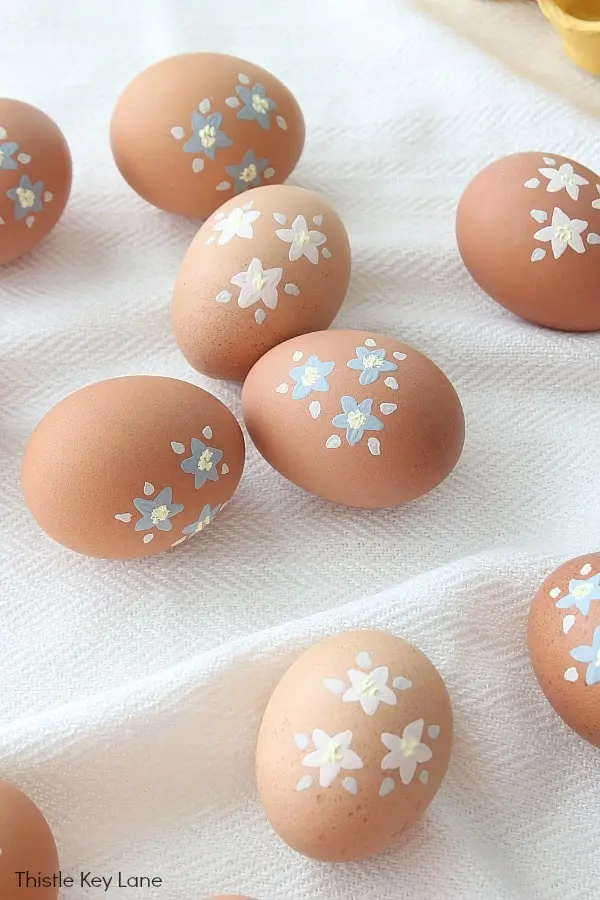 Easy Easter egg decoration.